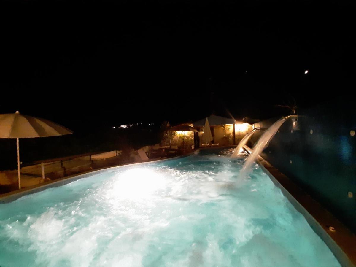 פפקוהורי Hotel Flesvos מראה חיצוני תמונה